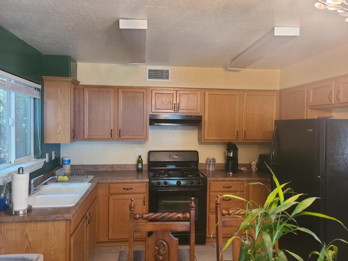 Sacred Mtn River Suites Kernville Esterno foto