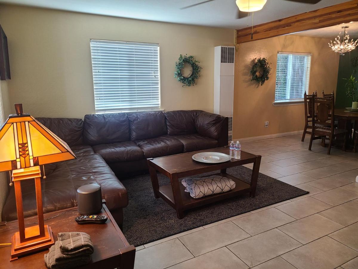 Sacred Mtn River Suites Kernville Esterno foto