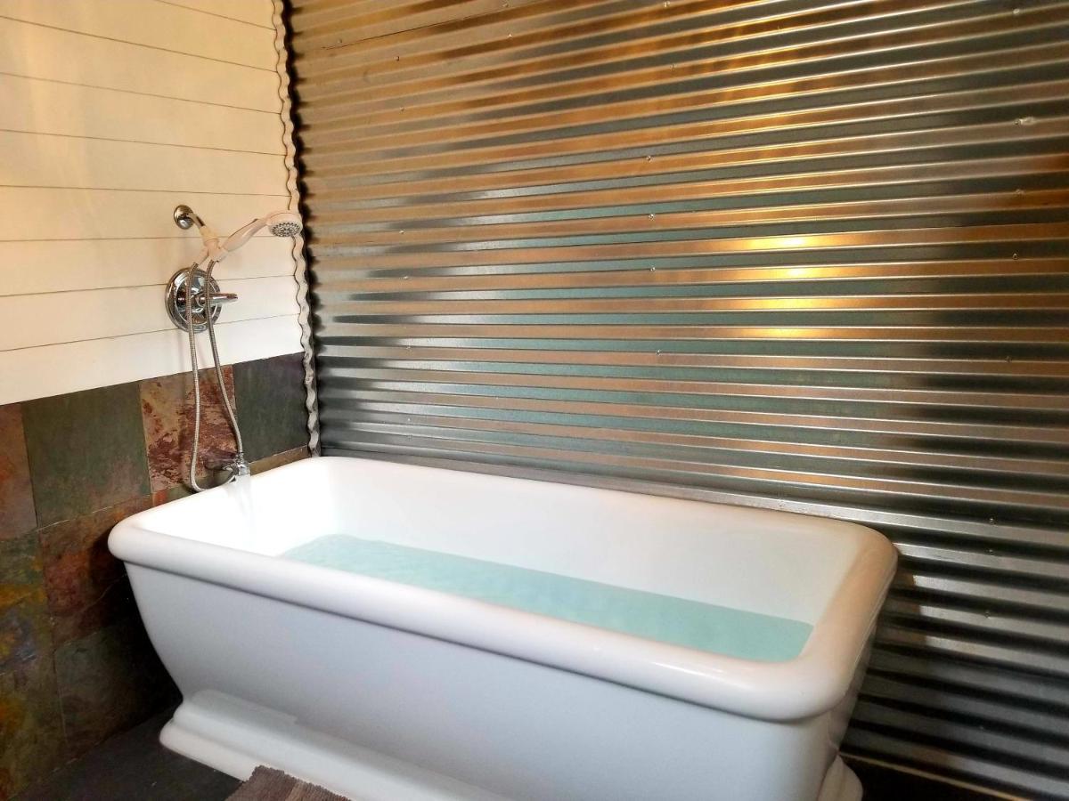 Sacred Mtn River Suites Kernville Esterno foto