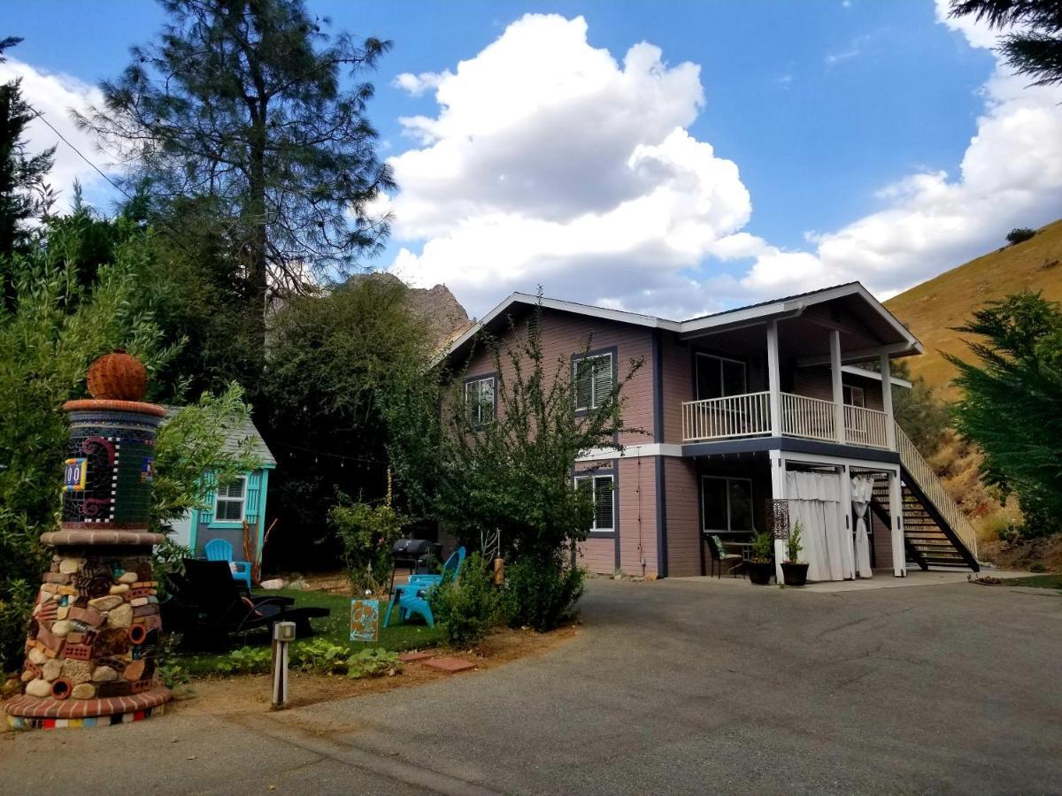 Sacred Mtn River Suites Kernville Esterno foto